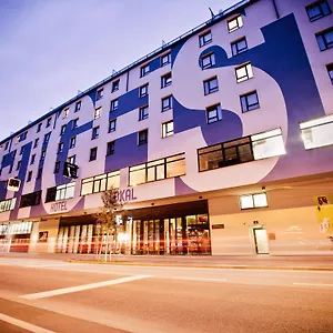 Zeitgeist Hauptbahnhof 4* Bécs